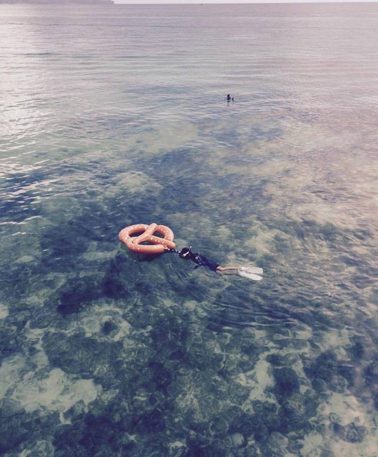 find a bretzel in the sea, not necessary means an utopia